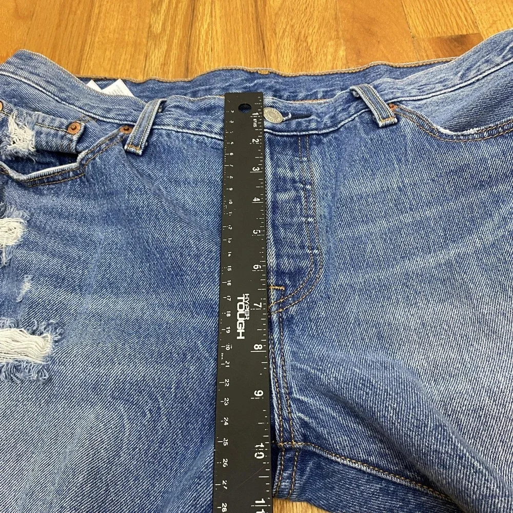 Levi's 501 CT Jeans Mens 31x32 Blue Distressed‎ Tapered Button Fly 17804-0073